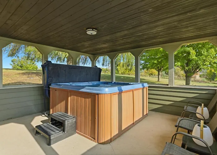 Holiday home 5br Galena Retreat Hot Tub Game Guilford